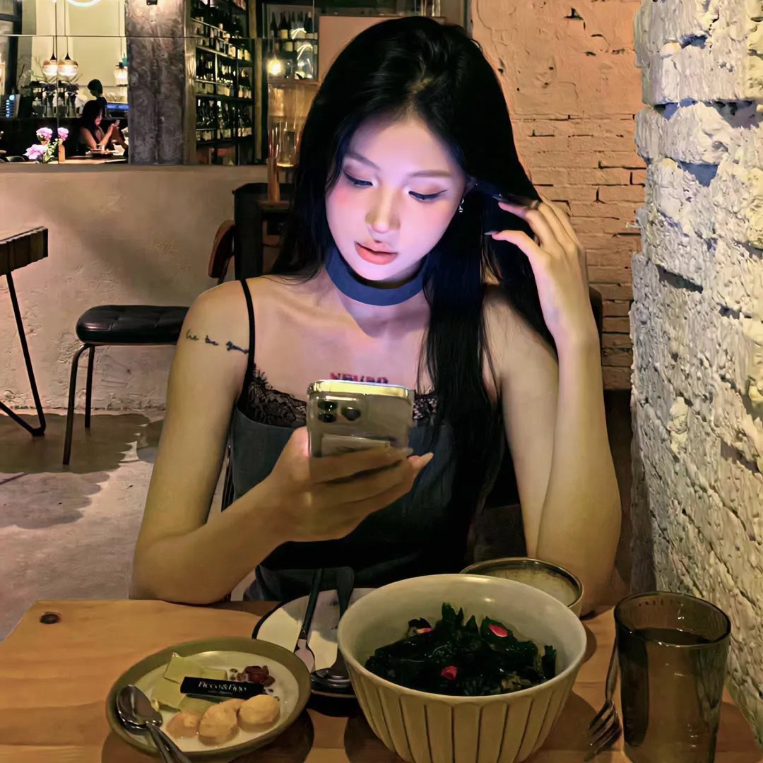 导演之子被曝走后门进组，连续多日校园画面流出